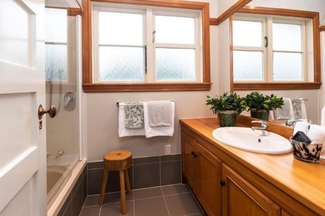 Photo of property in 56 Kotare Street, Waikanae, 5036