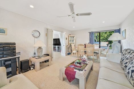 Photo of property in 7 Metric Place, Te Atatu South, Auckland, 0610