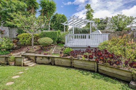 Photo of property in 4 Bacot Place, Howick, Auckland, 2014