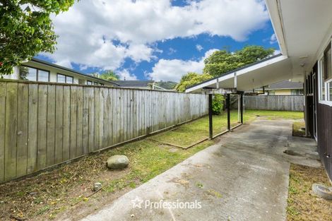 Photo of property in 33 Larchmont Grove, Totara Park, Upper Hutt, 5018