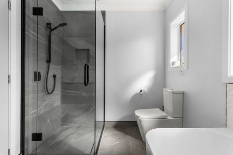 Photo of property in 74 Fourth Avenue, Woodhill, Whangarei, 0110