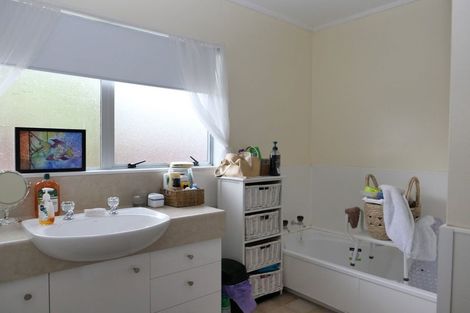 Photo of property in 15 Kaimanawa Street, Paraparaumu, 5032