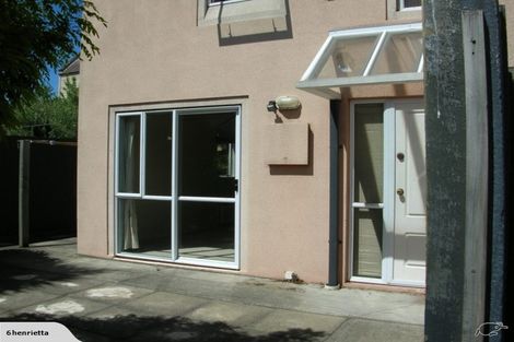 Photo of property in 2/10 Nova Place, Christchurch Central, Christchurch, 8011