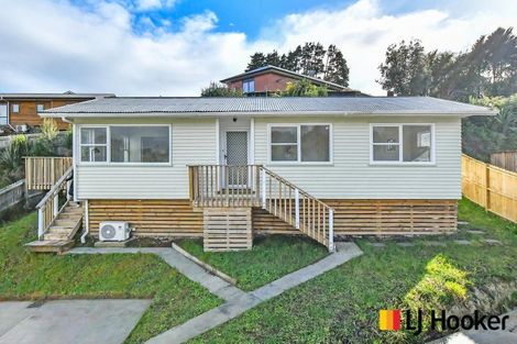 Photo of property in 2c Trosk Place, Waiuku, 2123