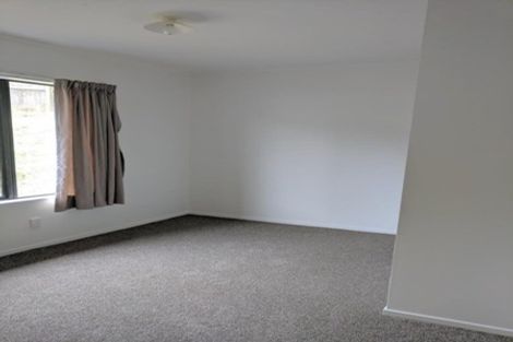 Photo of property in 11 Randal Place, Bayview, Auckland, 0629