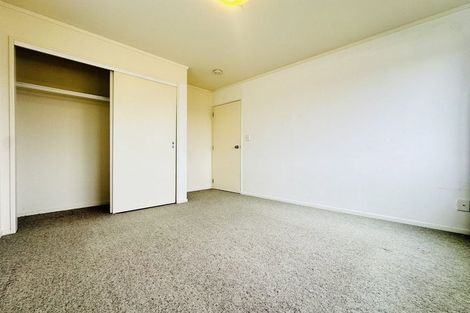 Photo of property in The Haven, 26/120 Beach Haven Road, Beach Haven, Auckland, 0626