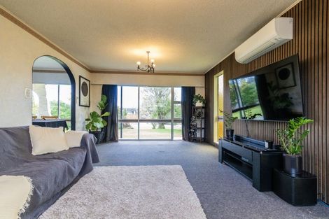 Photo of property in 16 Kimberley Grove, Westbrook, Palmerston North, 4412