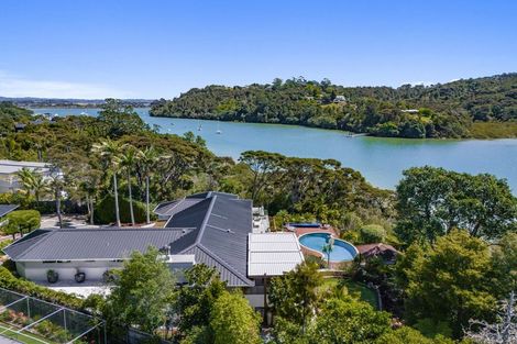 Photo of property in 14 Oscar Road, Greenhithe, Auckland, 0632