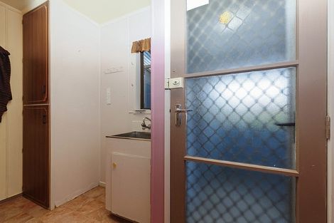 Photo of property in 5 Luanda Drive, Ranui, Auckland, 0612