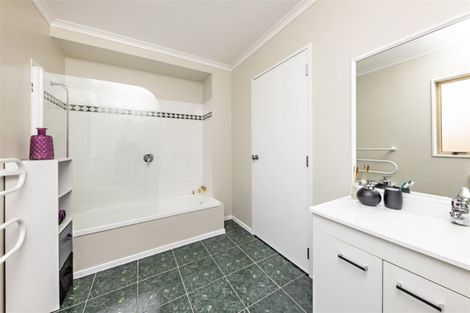 Photo of property in 31 Regalwood Place, Favona, Auckland, 2024