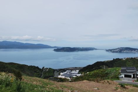 Photo of property in 11 Grumman Lane, Newlands, Wellington, 6037