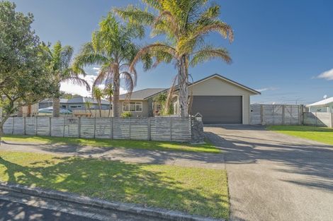Photo of property in 14 Captain Wood Avenue, Whitianga, 3510