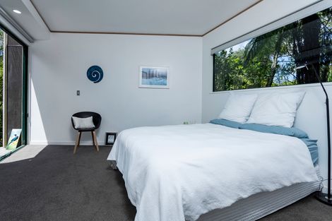 Photo of property in 6 Gannet Point, Rothesay Bay, Auckland, 0630