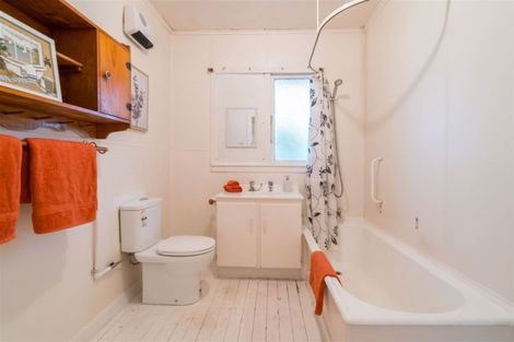 Photo of property in 5 Gorman Street, Macandrew Bay, Dunedin, 9014