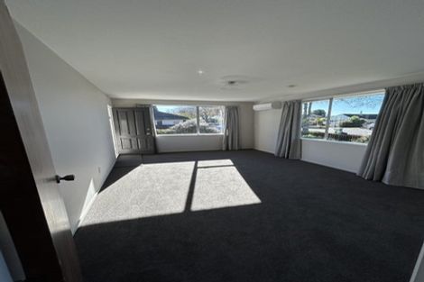 Photo of property in 1/3 Cavendish Road, Casebrook, Christchurch, 8051