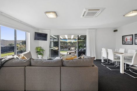 Photo of property in 58d Karamea Street, Whalers Gate, New Plymouth, 4310