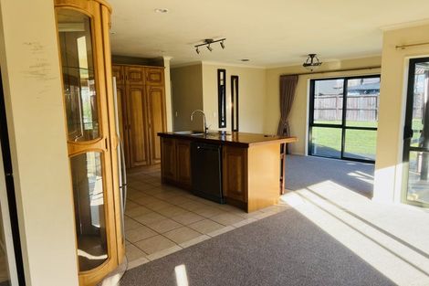 Photo of property in 49 Lilybank Crescent, East Tamaki, Auckland, 2013