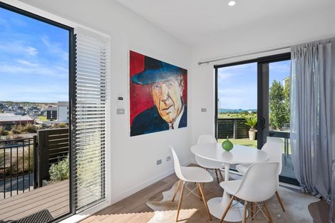 Photo of property in 78 Te Oneroa Way, Long Bay, Auckland, 0630