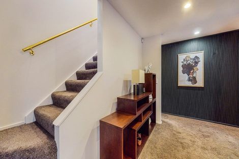 Photo of property in 31 De Val Drive, Titirangi, Auckland, 0604