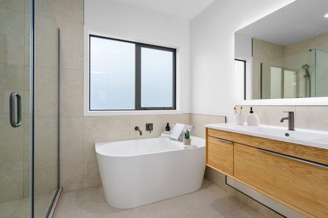Photo of property in 12 Bourke Drive, Cambridge, 3434