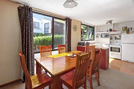 Photo of property in 5a Matchett Way, Mangere Bridge, Auckland, 2022