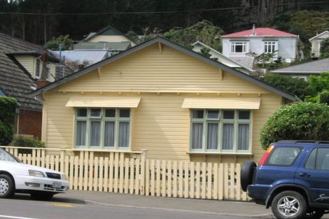 Photo of property in 7 The Parade, Island Bay, Wellington, 6023