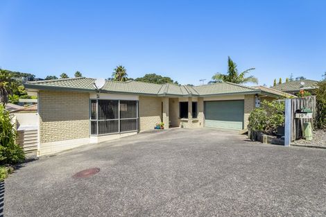Photo of property in 19 Kestrel Heights, Arkles Bay, Whangaparaoa, 0932