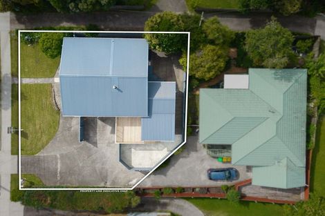 Photo of property in 11 Craigbank Avenue, New Lynn, Auckland, 0600