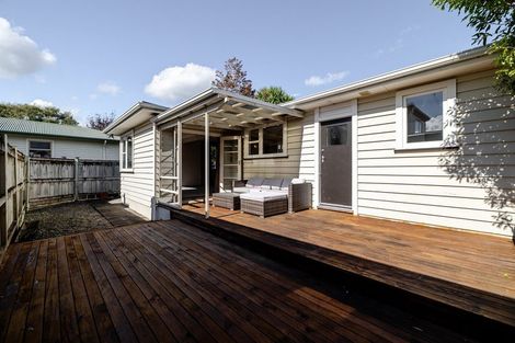 Photo of property in 5 Athlone Place, Hokowhitu, Palmerston North, 4410