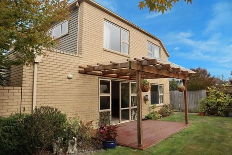 Photo of property in 2 Fieldstone Lane, Spreydon, Christchurch, 8024