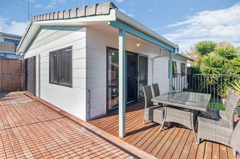 Photo of property in 97 Waitaha Road, Welcome Bay, Tauranga, 3112