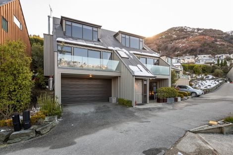 Photo of property in Marina Village, 10/10 Marina Drive, Frankton, Queenstown, 9300