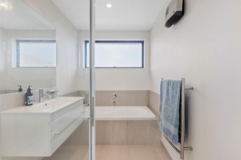 Photo of property in 40b Idris Road, Fendalton, Christchurch, 8052