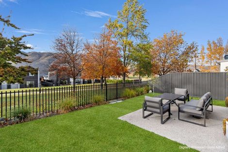 Photo of property in 28 Wallis Drive, Cromwell, 9310