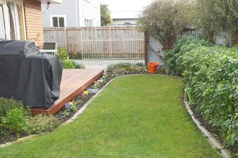 Photo of property in 66 Martin Avenue, Beckenham, Christchurch, 8023