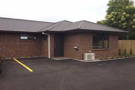Photo of property in 108u5 Old Farm Road, Hamilton East, Hamilton, 3216