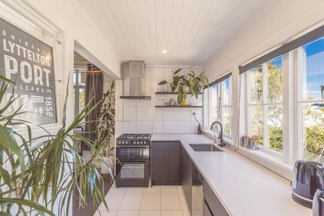 Photo of property in 40 Canterbury Street, Lyttelton, 8082