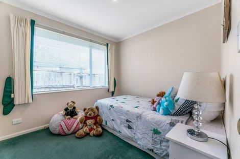 Photo of property in 211 Kilkenny Drive, East Tamaki Heights, Auckland, 2016