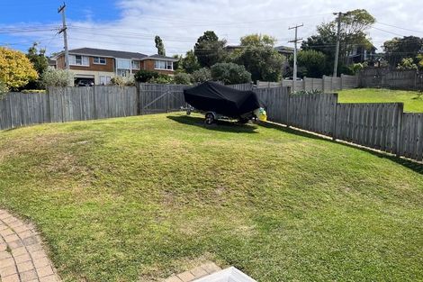 Photo of property in 7 Meadowvale Avenue, Forrest Hill, Auckland, 0620