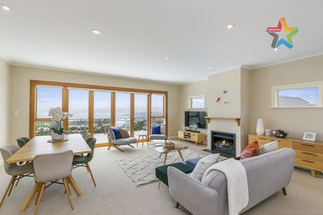 Photo of property in 43 Ponsonby Road, Karori, Wellington, 6012