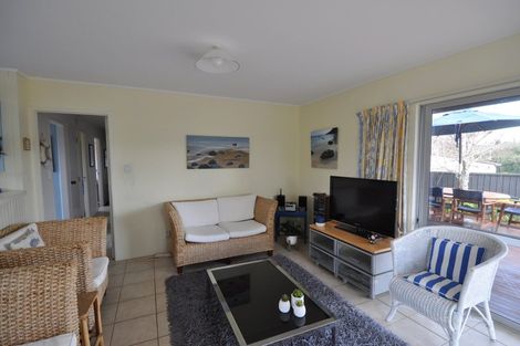 Photo of property in 8 Pleasant Place, Pauanui, Hikuai, 3579