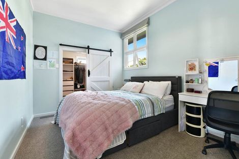 Photo of property in 4 Forlong Rise, Helensville, 0800