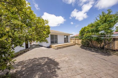 Photo of property in 101 Raglan Street, Mangere East, Auckland, 2024