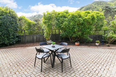 Photo of property in 39 Satara Crescent, Khandallah, Wellington, 6035
