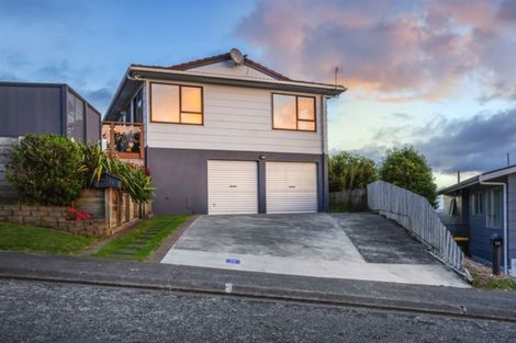 Photo of property in 19 Staysail Place, Whitby, Porirua, 5024