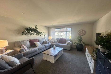 Photo of property in 18/8 Thatcher Crescent, Crofton Downs, Wellington, 6035