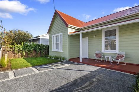 Photo of property in 42 Hine Street, New Plymouth, 4310