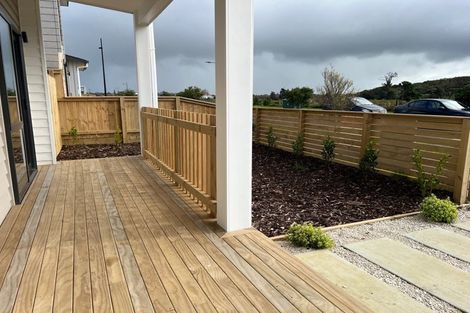 Photo of property in 80a Kahui Parade, Karaka, 2113