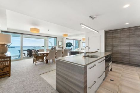 Photo of property in 154 Marine Parade, Mount Maunganui, 3116