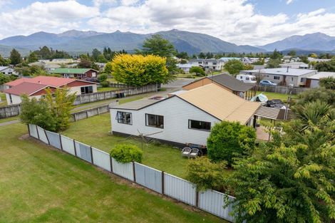 Photo of property in 11b Eglinton Place, Te Anau, 9600